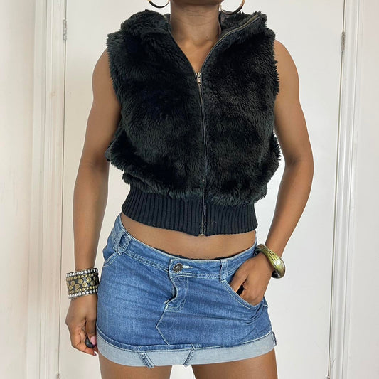 Black faux fur vest with zipper 8-10 uk