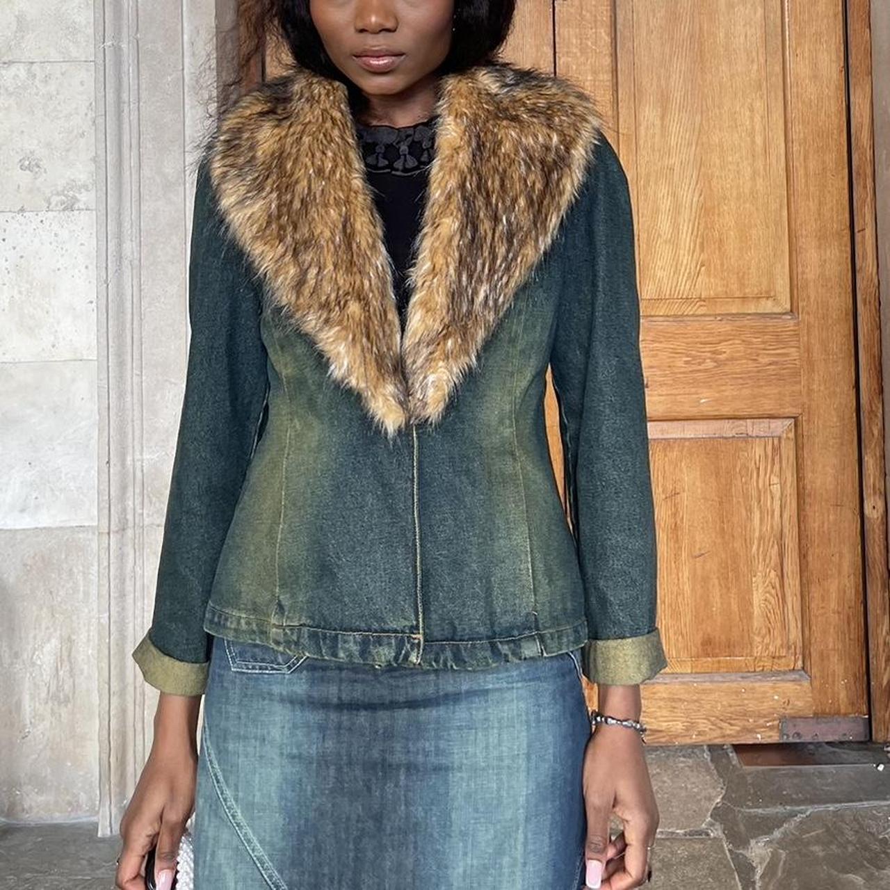 100% vintage cotton denim jacket with faux fur