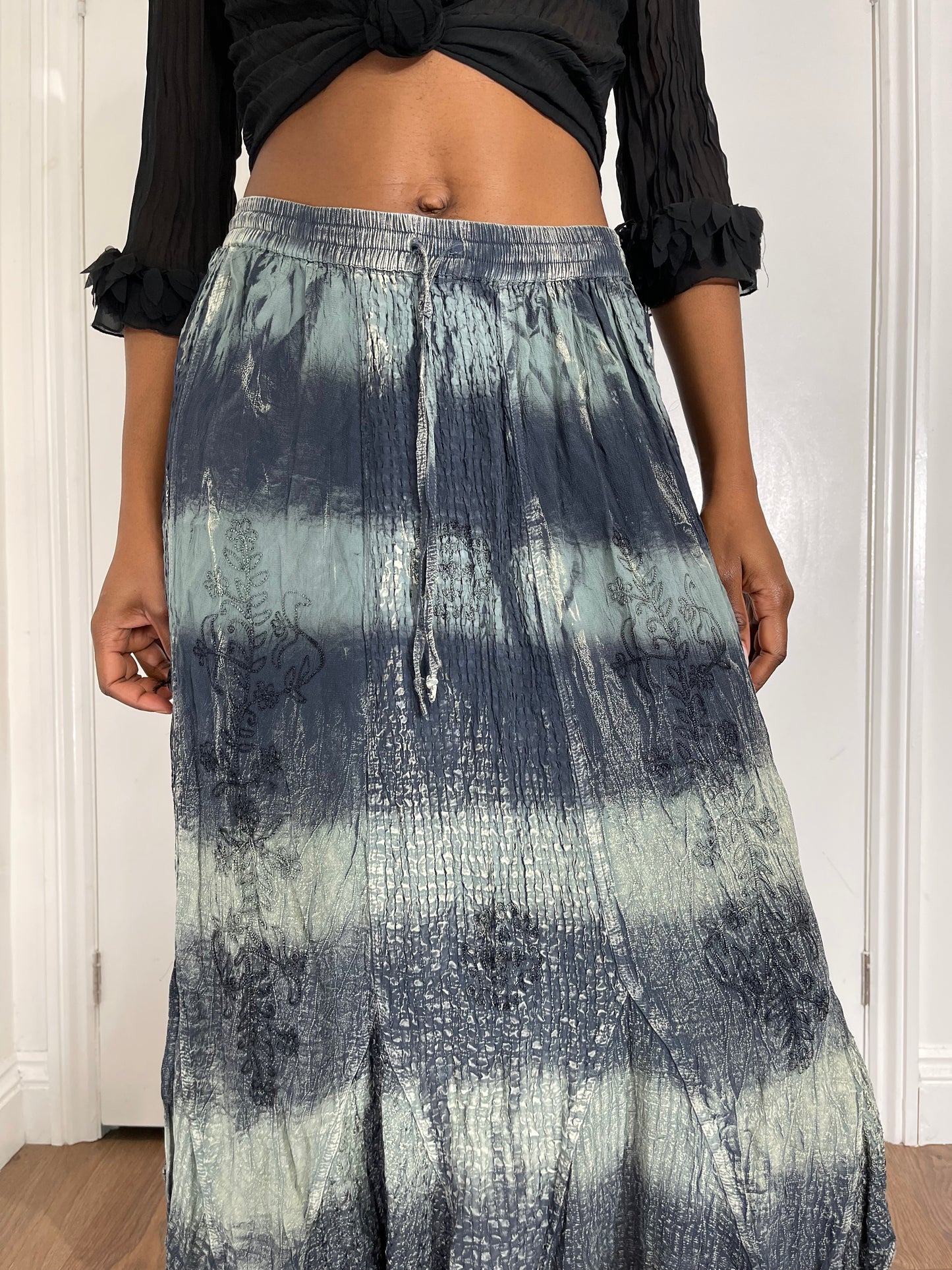 Vintage wrickled effect skirt M-L